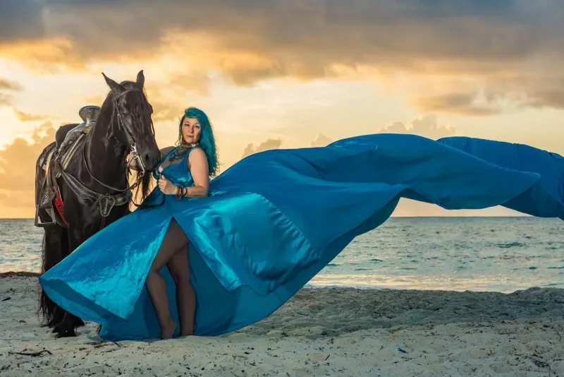 Blue Flying Dress Photoshoot Cancun — Pro Art Photographers
