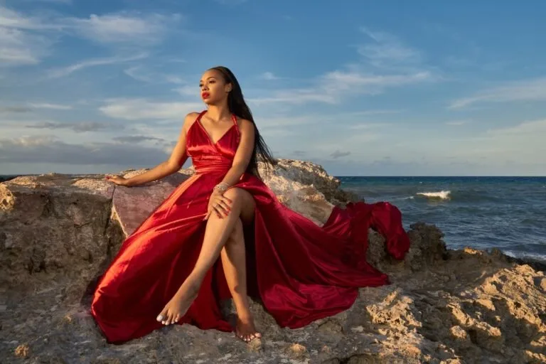 Red Chiffon Flying Dress Photoshoot Cancun — Pro Art Photographers