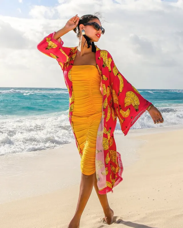 Relaxed family beach photo session during a week-long stay near the Westin Lagunamar Cancún, captured by Pro Art Photographers