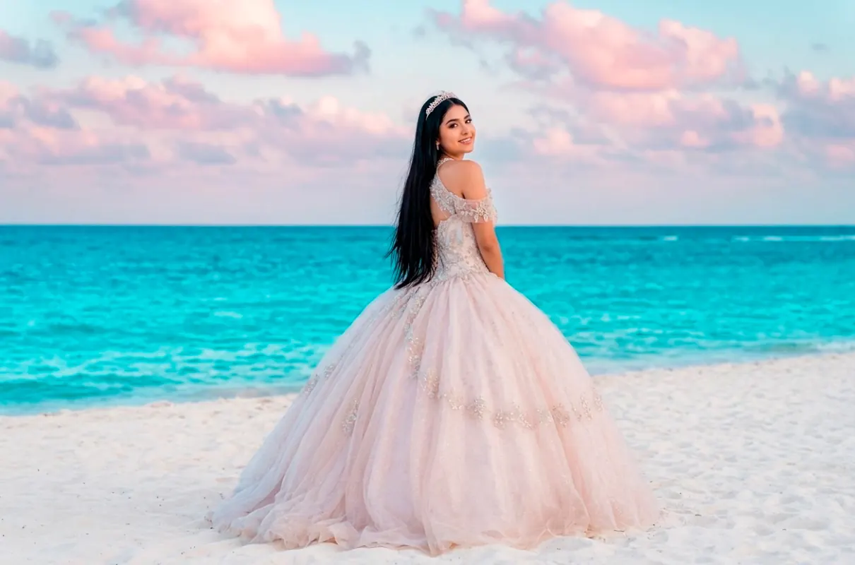 Une séance quinceañera bohème à Tulum - Pro Art Photographers