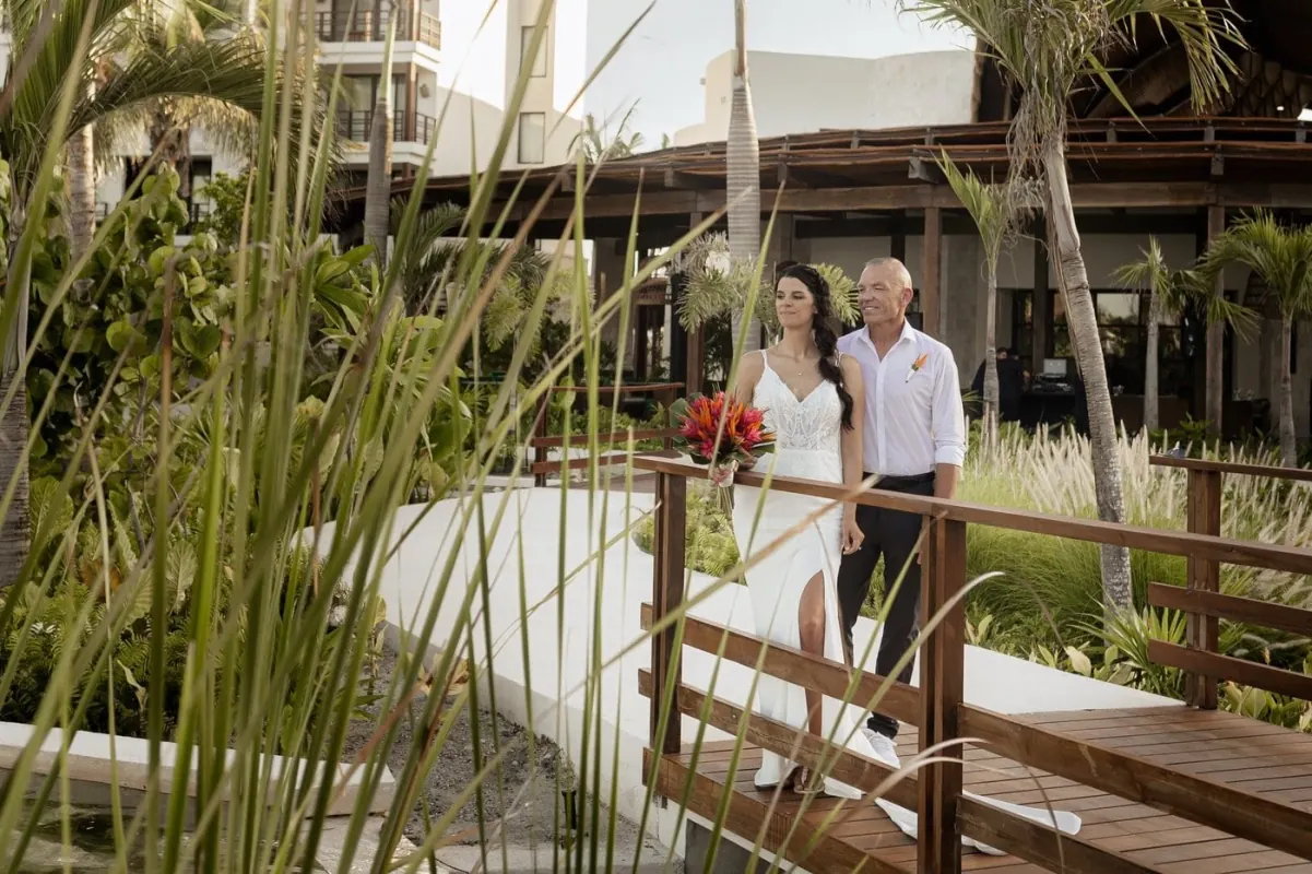 Getting Married at Hilton Tulum Riviera Maya: A Photographer's Guide - Pro Art Photographers